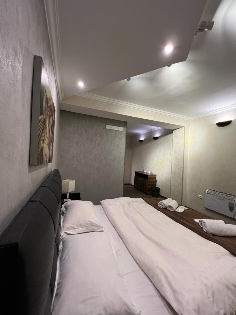 Elno Hotel Tbilisi Luaran gambar