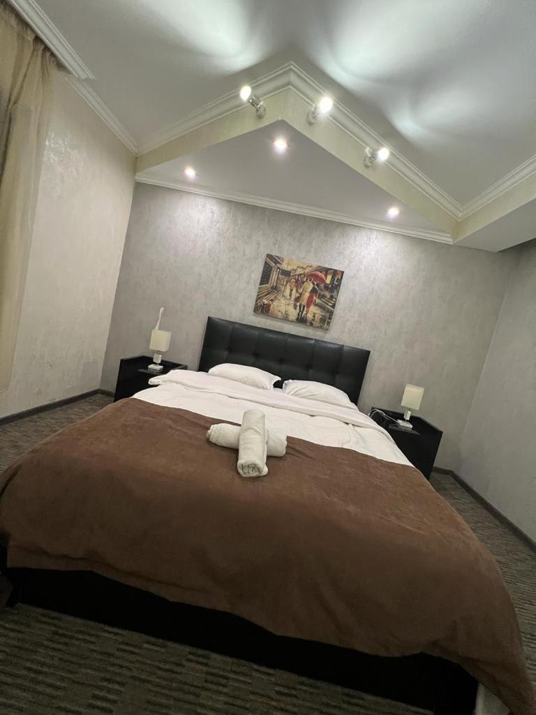 Elno Hotel Tbilisi Luaran gambar