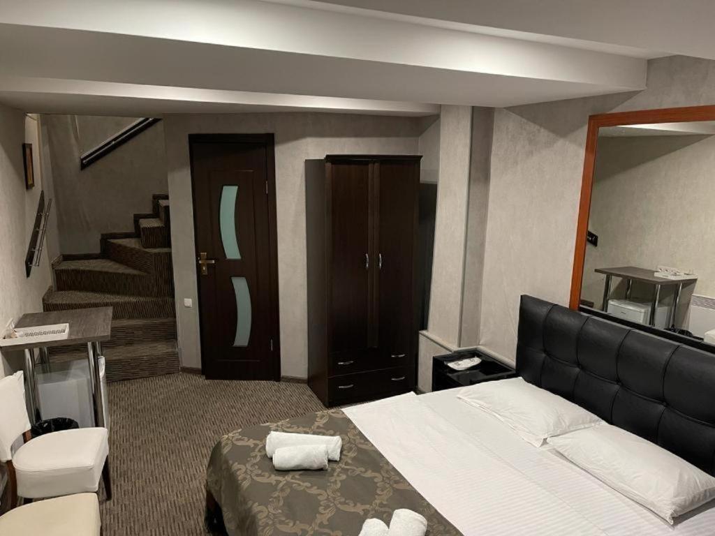 Elno Hotel Tbilisi Luaran gambar