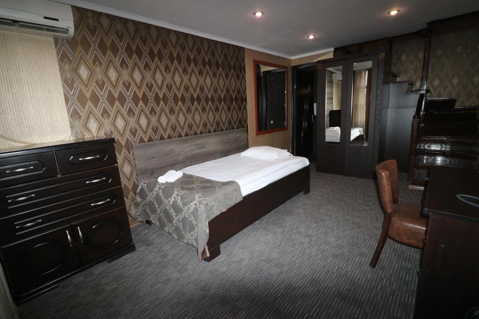 Elno Hotel Tbilisi Luaran gambar