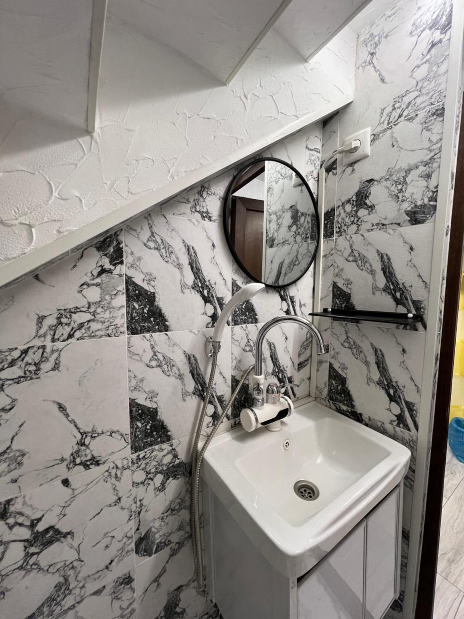 Elno Hotel Tbilisi Luaran gambar
