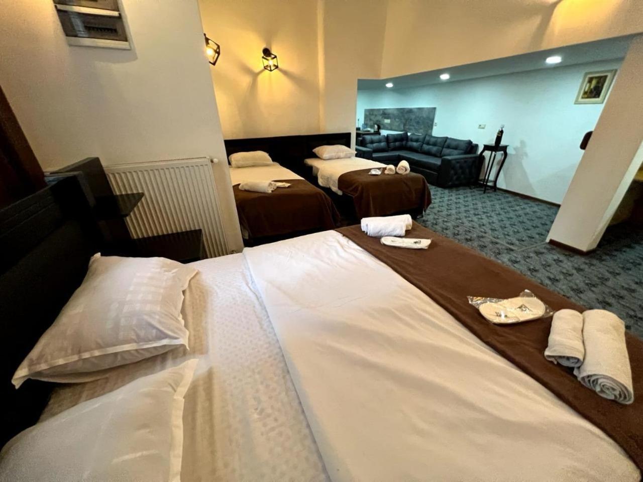 Elno Hotel Tbilisi Luaran gambar